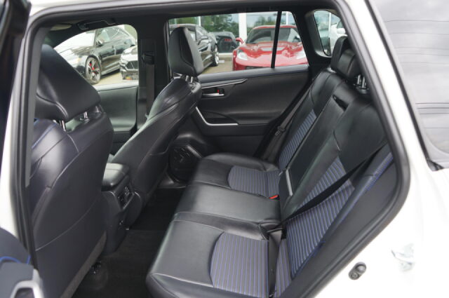 2019 Toyota RAV4 Hybrid XSE Image 14