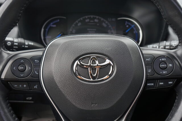 2019 Toyota RAV4 Hybrid XSE Image 26