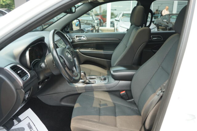 2019 Jeep Grand Cherokee Upland Image 12