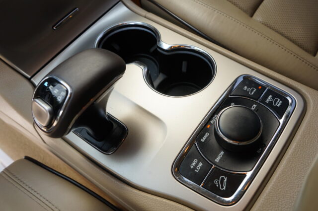 2014 Jeep Grand Cherokee Overland Image 22
