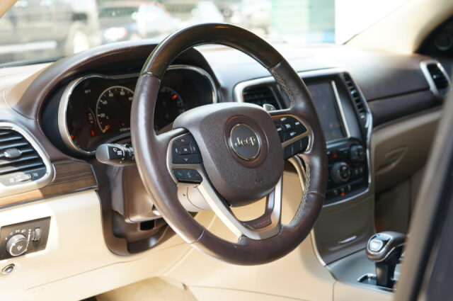 2014 Jeep Grand Cherokee Overland Image 13